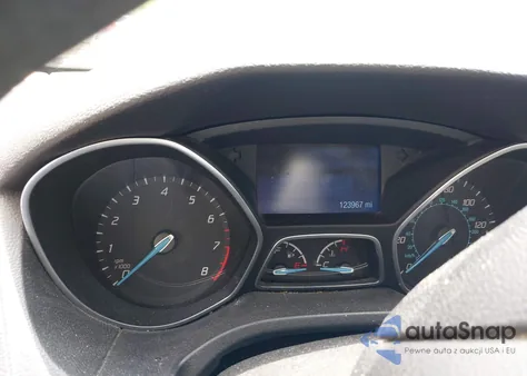 2014 Ford Focus Se z USA, uszkodzony, nr VIN 1FADP3F28EL448392